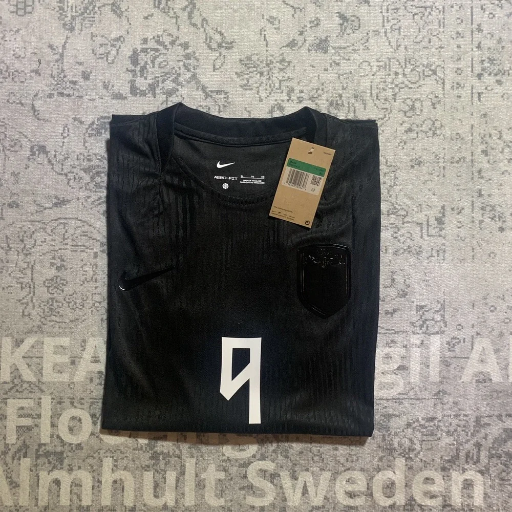 Nike Aero-Fit Black Short Sleeve Soccer Jersey Braut Haaland #9 Size Medium NWT